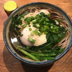 ほうれん草と卵のお蕎麦